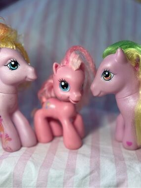 My Little Pony Pink Trio with Colorful Manes and Cutie Marks vintage